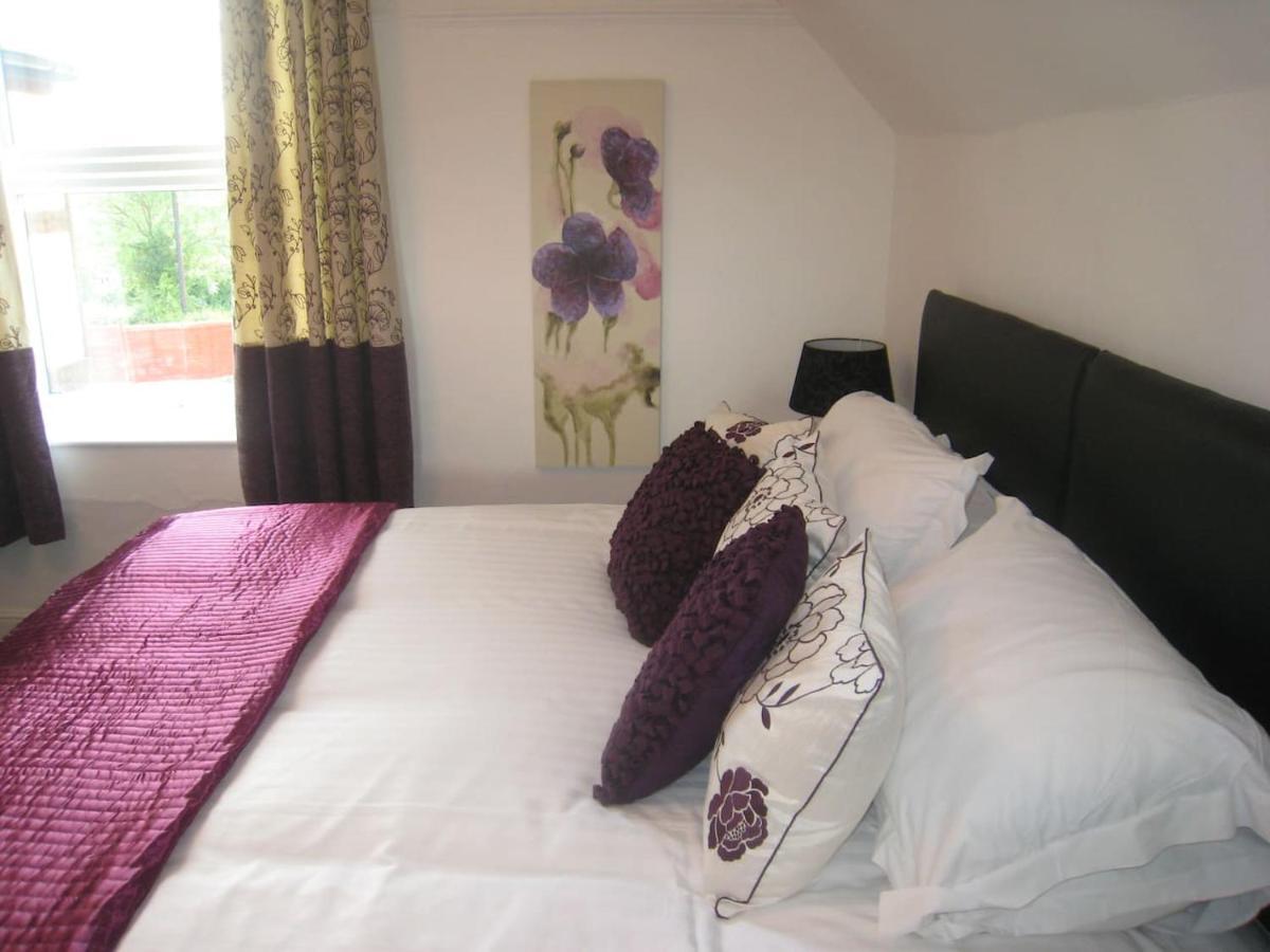 Arden Hill Farmhouse - Hot Tub, Snooker Table, Sleeps 16 스트렛포드-어폰-에이본 외부 사진