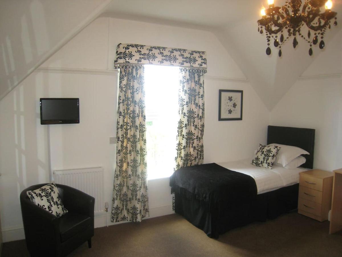 Arden Hill Farmhouse - Hot Tub, Snooker Table, Sleeps 16 스트렛포드-어폰-에이본 외부 사진
