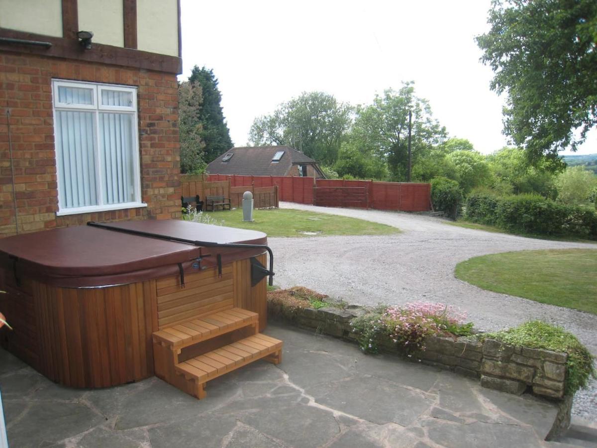 Arden Hill Farmhouse - Hot Tub, Snooker Table, Sleeps 16 스트렛포드-어폰-에이본 외부 사진